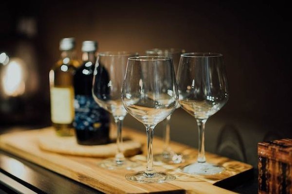 Les techniques de vente et de négociation du vin : Tout ce que vous devez savoir